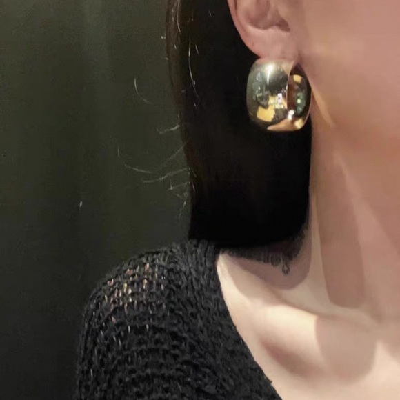3/$20 Chunky Statement Gold Hoop Earrings - Picture 9 of 11
